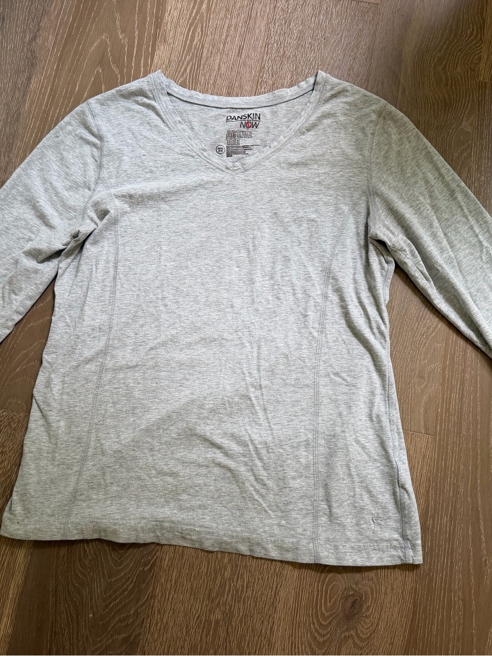 Danskin Now Light Heather Gray Women's V-Neck Long Sleeve Tee 95% cotton
